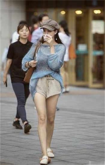 英语老师穿旗袍让我c视频
